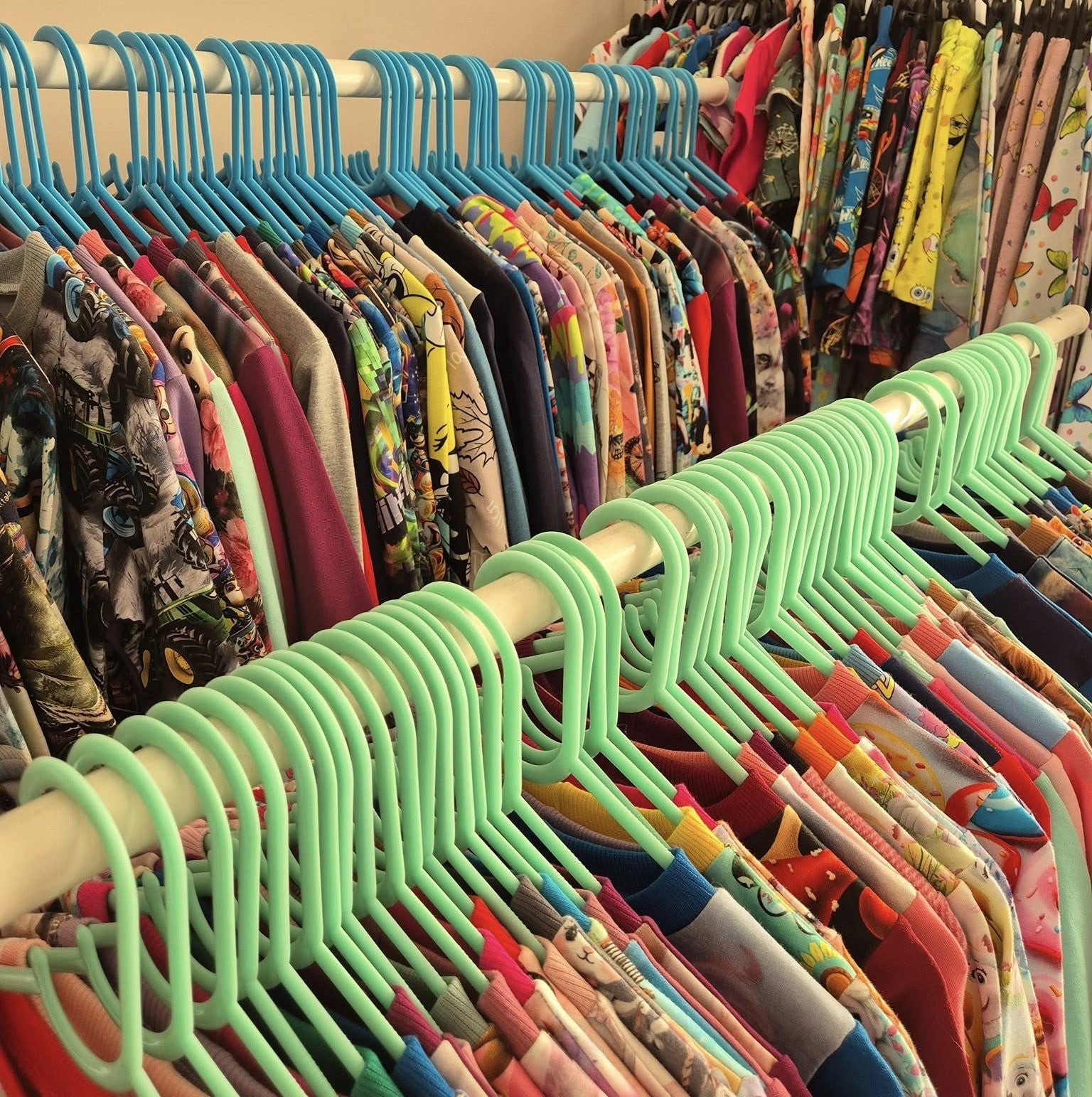 Kilpinio trikotažo rūbeliai