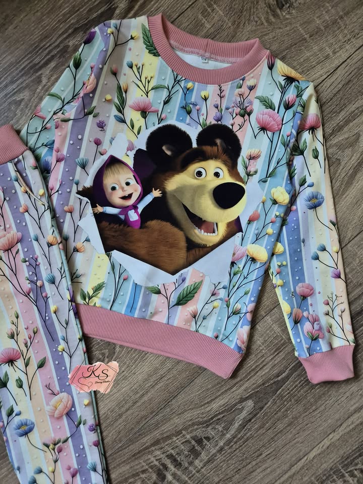 Kostiumėlis "Maša ir Lokys"