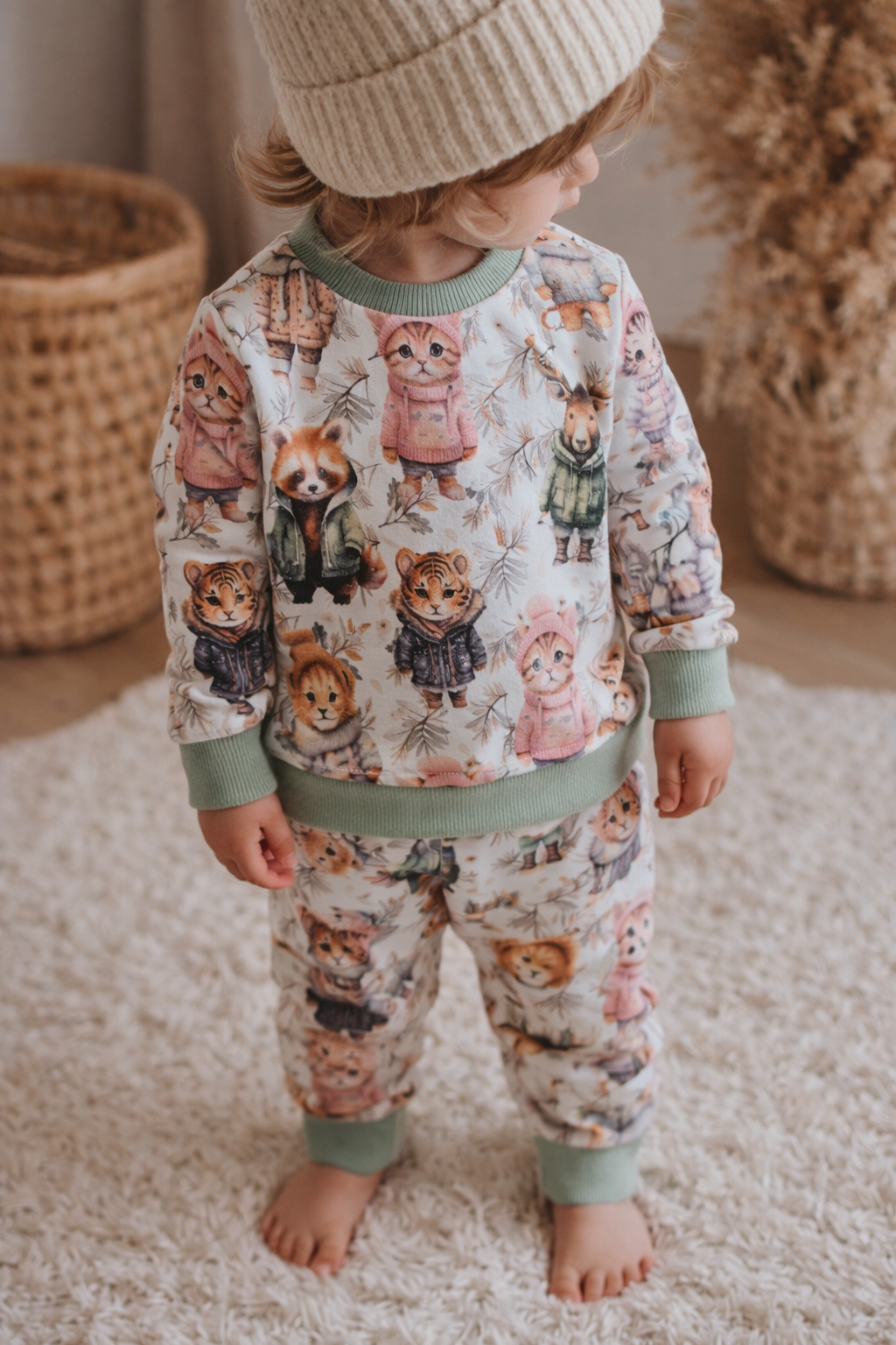 Kostiumėlis su pūkeliu "Miško Pasaka" 86 dydis