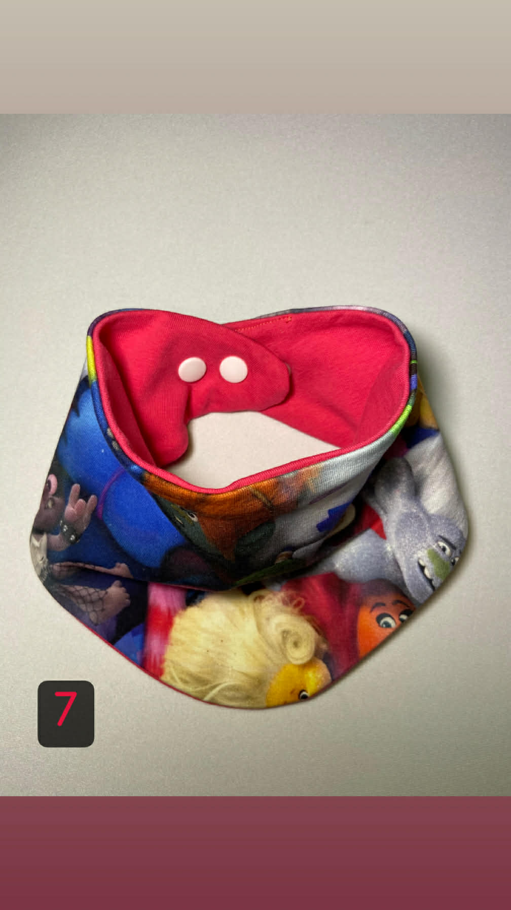 Kaklaskarės-seilinukai