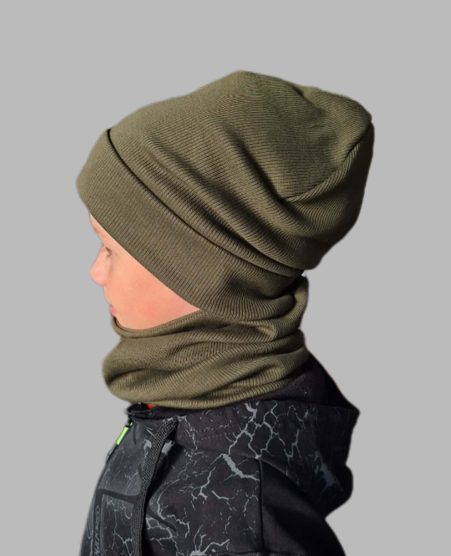 Ribo kepurės su ausytėmis ir movos komplektas